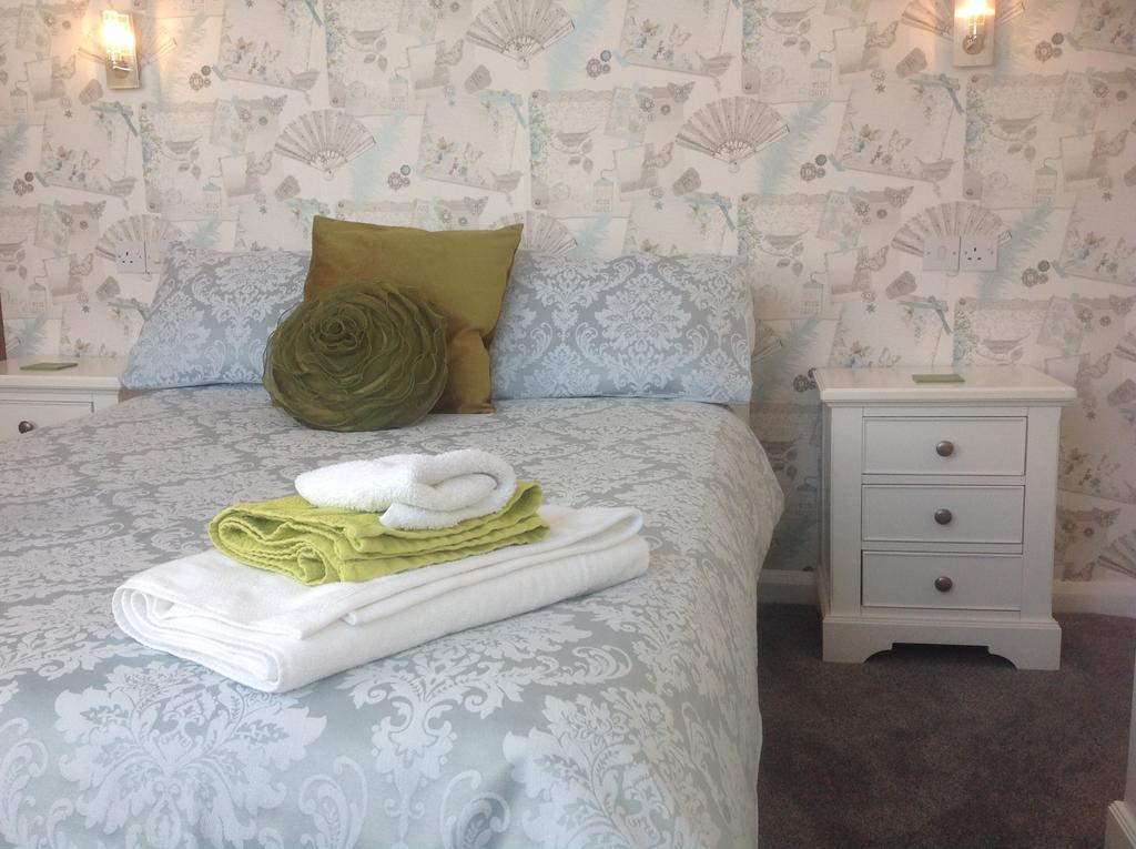 Cleasewood Guest House Great Yarmouth Exteriör bild