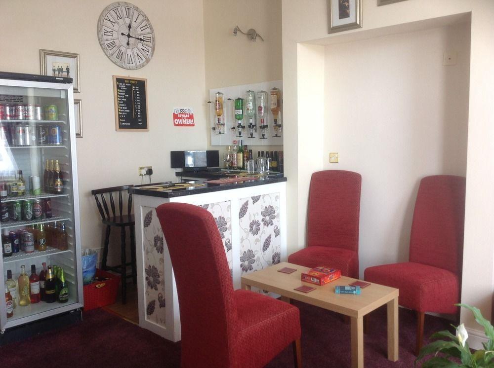 Cleasewood Guest House Great Yarmouth Exteriör bild